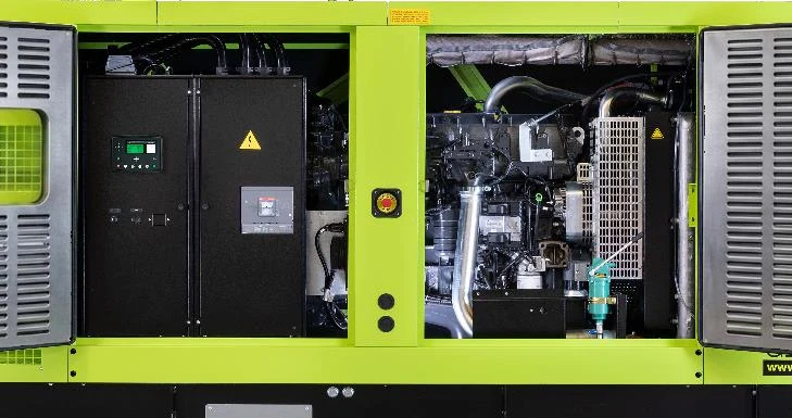 GDW engine bay with separate control and power panels